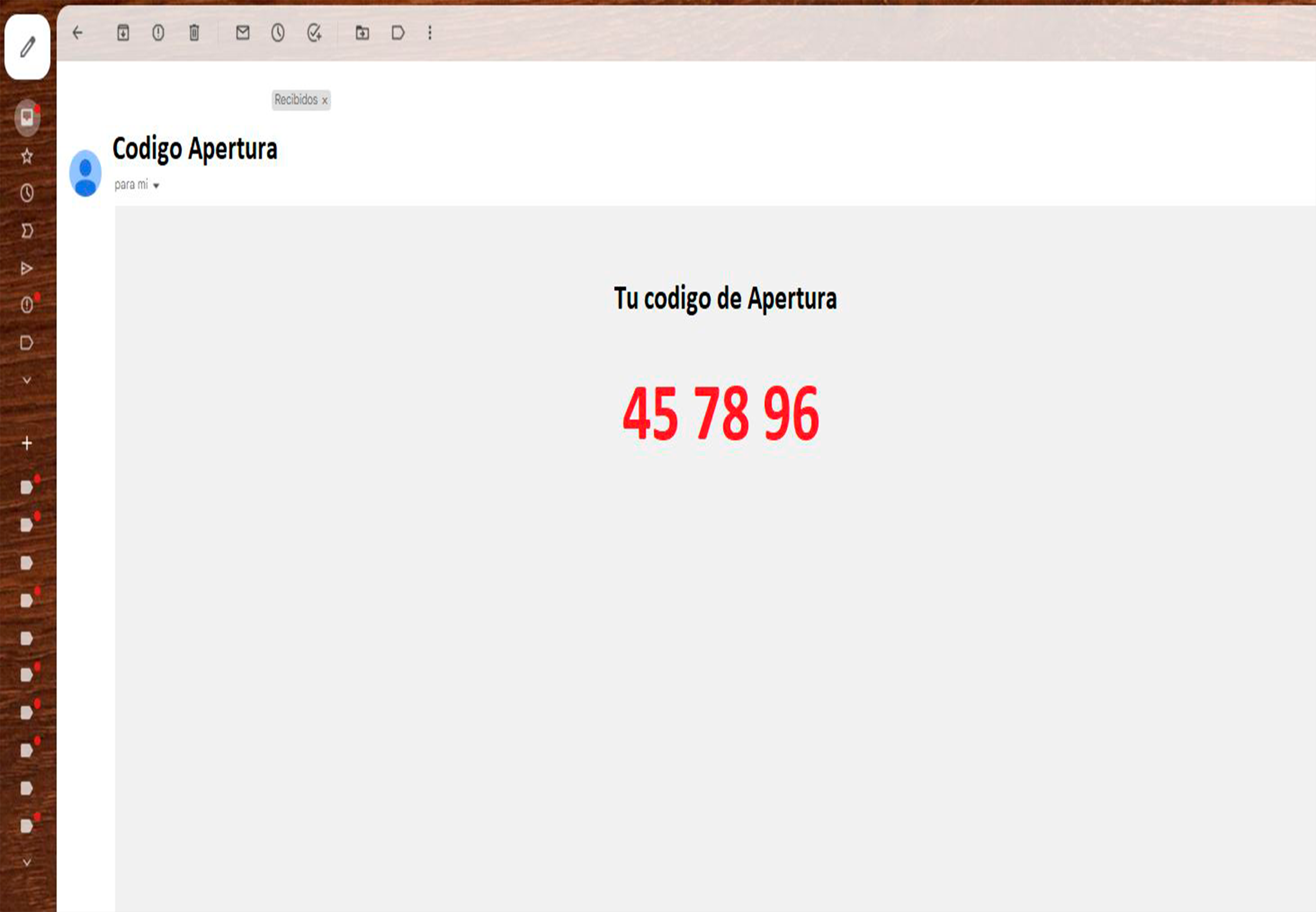 Pantalla para ingresar código en un locker inteligente