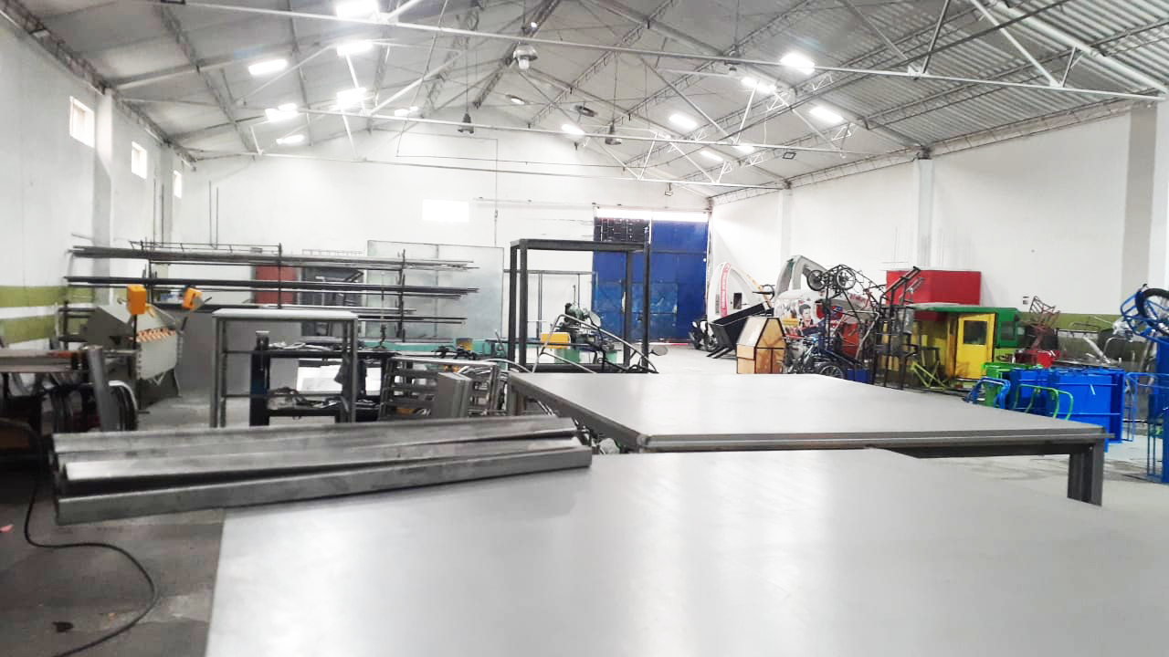 Proceso de fabricación de smart lockers y casilleros inteligentes